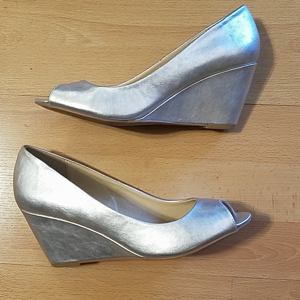 NWB - Silver Open Toed Wedges